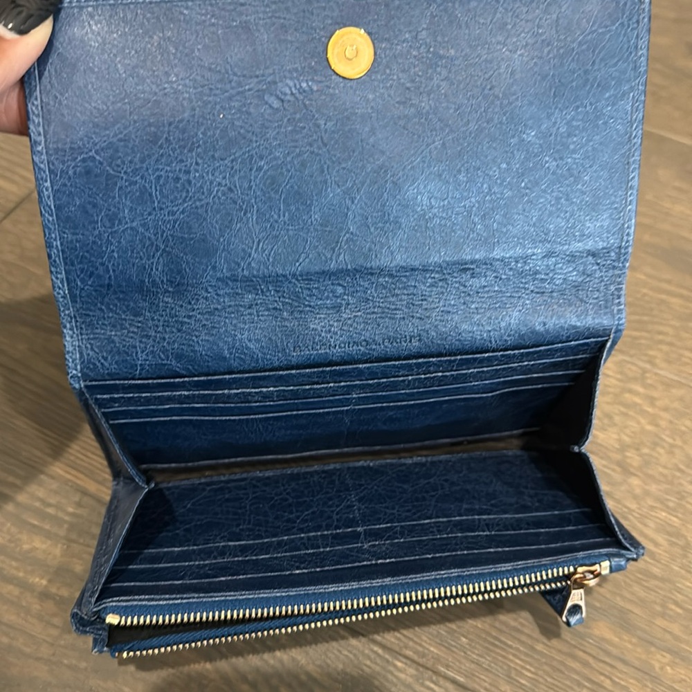 Balenciaga Blue Textured Wallet with Buckle Accents - Picture 5 of 5